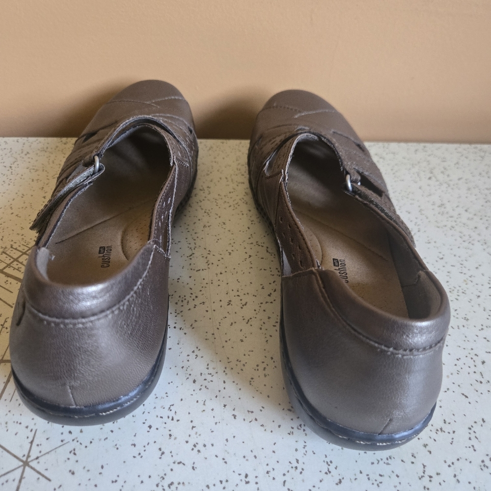 Collection By Clarks Leather Soft Cushion Pewter Color Slipon Shoes - Picture 4 of 8